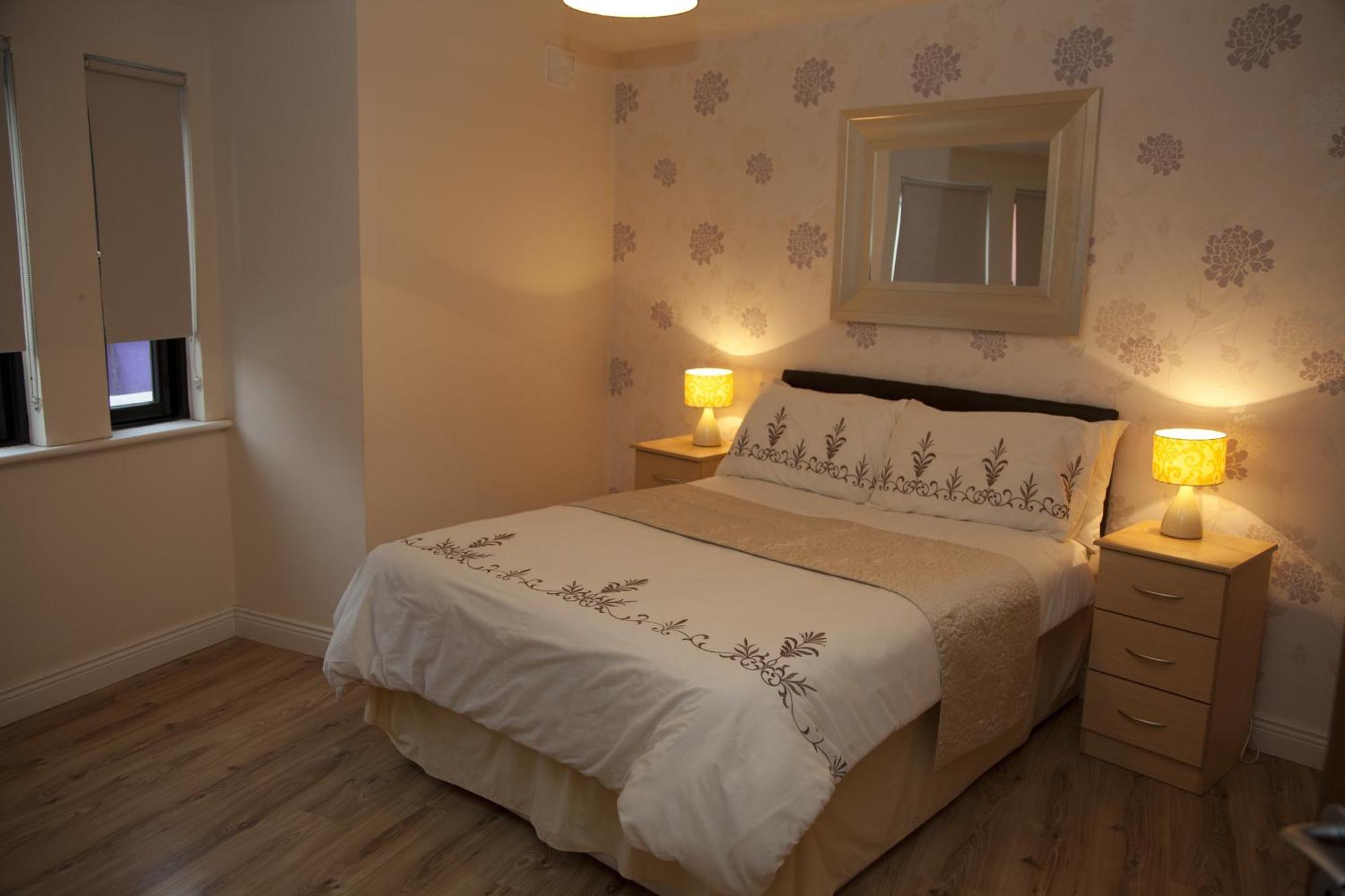 Arch House Apartments Άθλον Δωμάτιο φωτογραφία